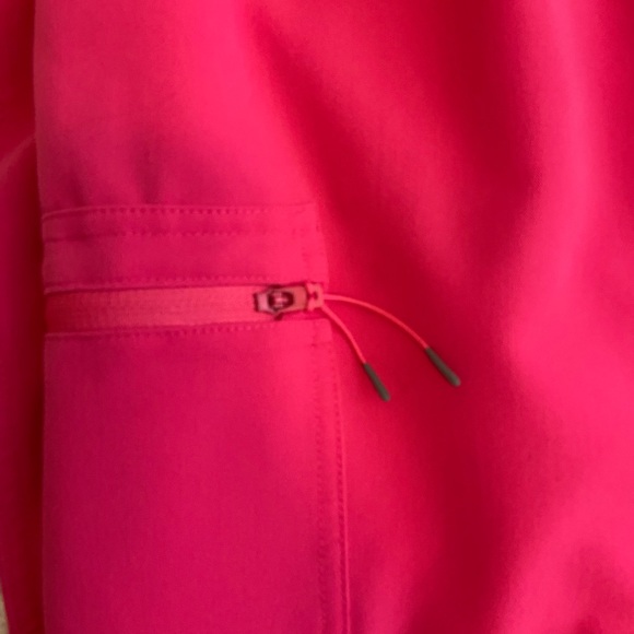 Figs Shocking Pink Scrub Set Like New - Picture 7 of 11